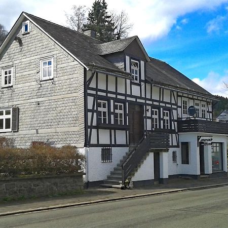 Cozy Holiday Home With Wifi In Hochsauerland Elpe ภายนอก รูปภาพ