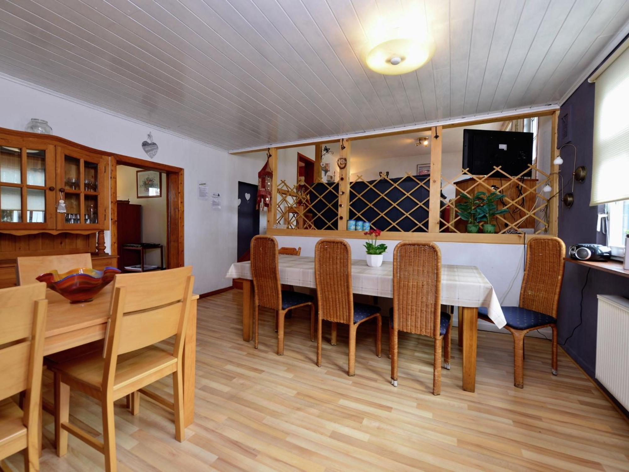 Cozy Holiday Home With Wifi In Hochsauerland Elpe ภายนอก รูปภาพ